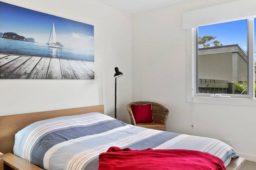 Photo of Others in Lorne