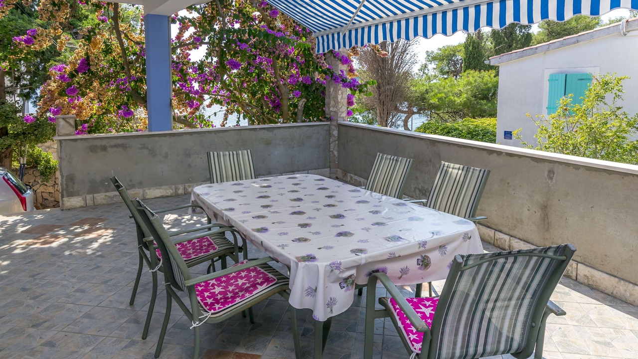 Photo of Patio Balcony in Maslinica