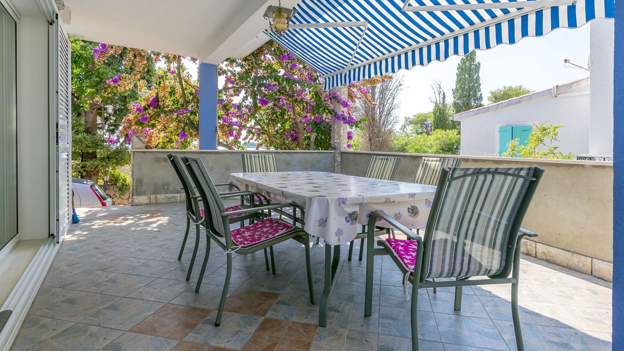 Photo of Patio Balcony in Maslinica