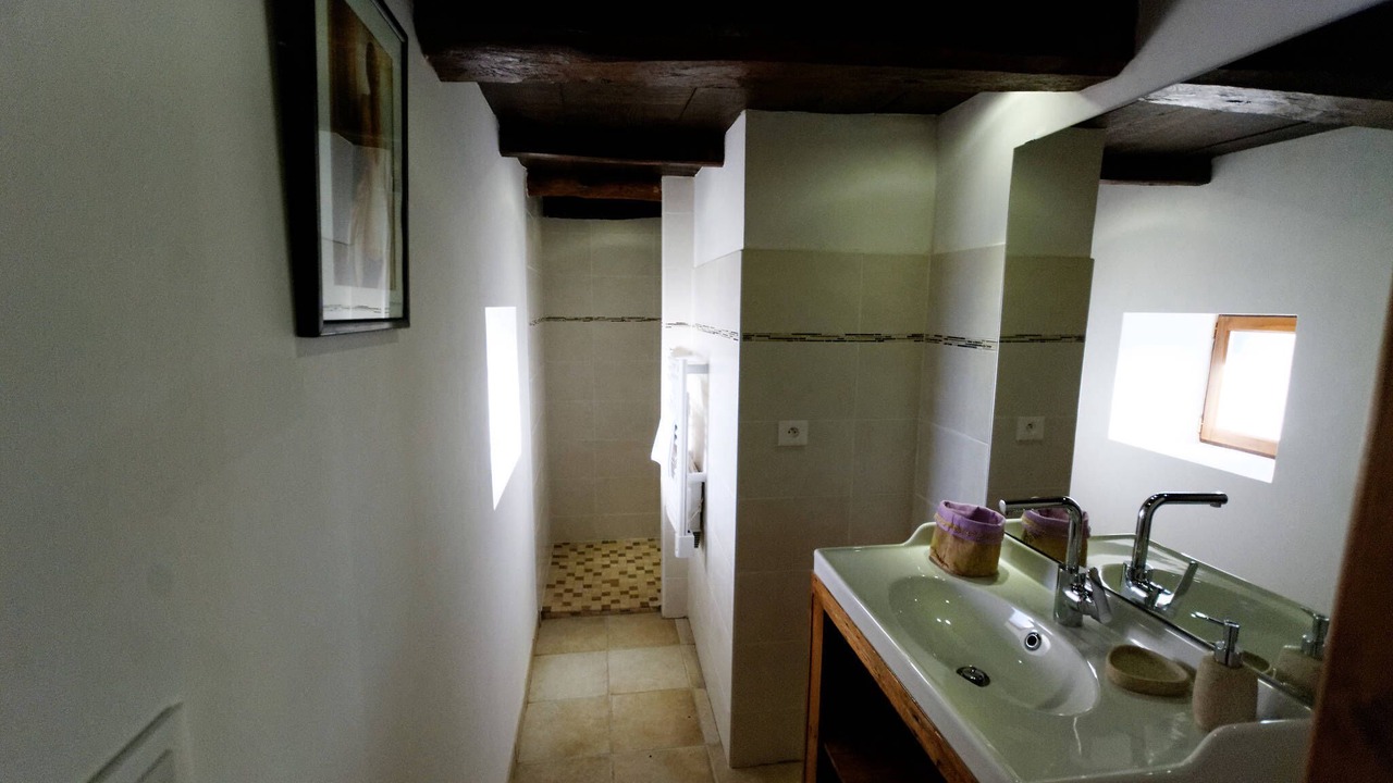 Photo of Bathroom in Gillonnay
