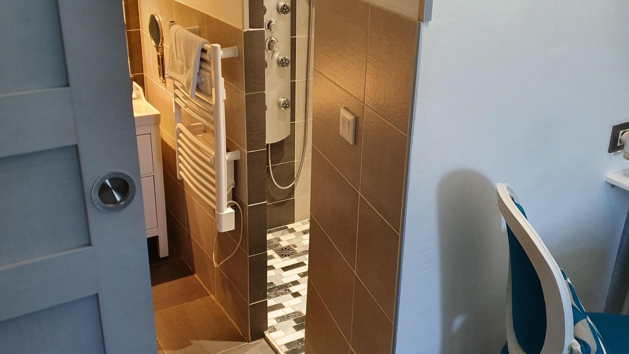 Photo of Bathroom in Gillonnay