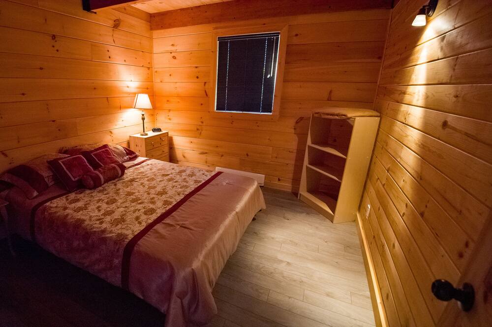 Photo of Bedroom in Saint-Mathieu-de-Rioux
