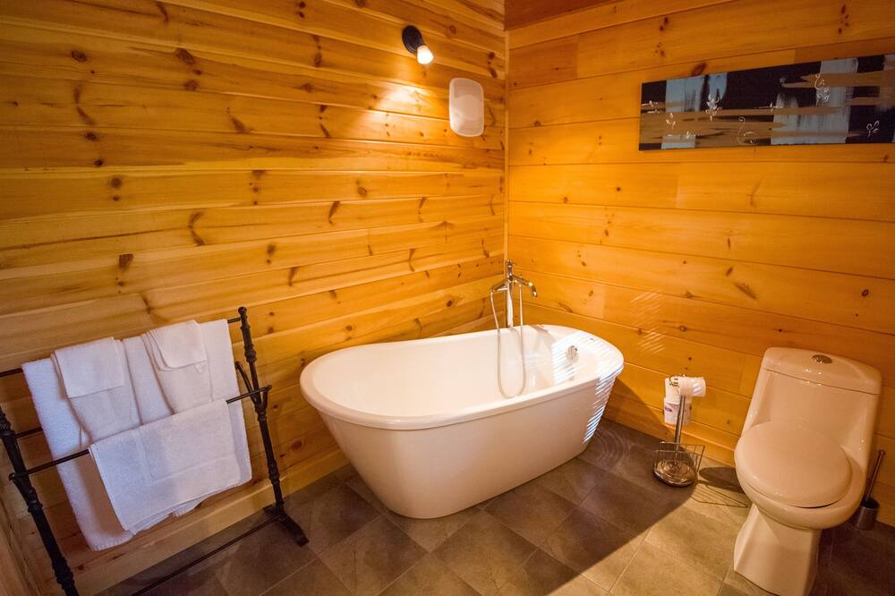 Photo of Bathroom in Saint-Mathieu-de-Rioux