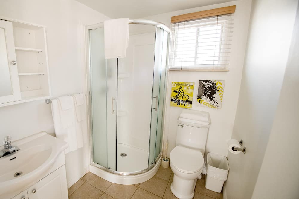 Photo of Bathroom in Saint-Mathieu-de-Rioux