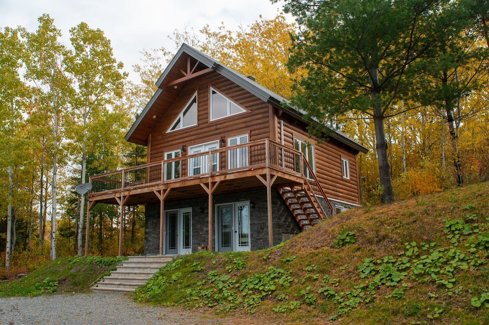 Photo of Patio Balcony in Saint-Mathieu-de-Rioux