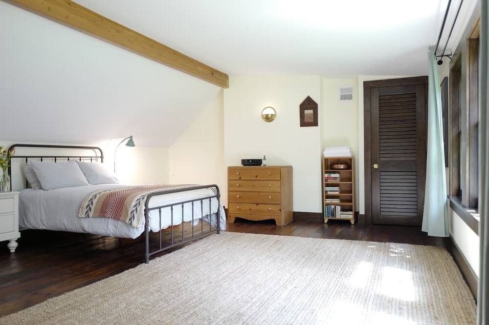 Photo of Others in West Stockbridge