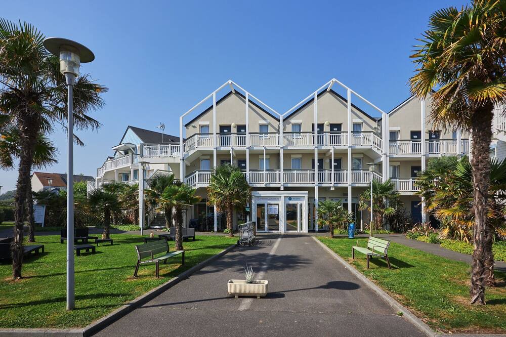 Photo of Others in Courseulles-sur-Mer
