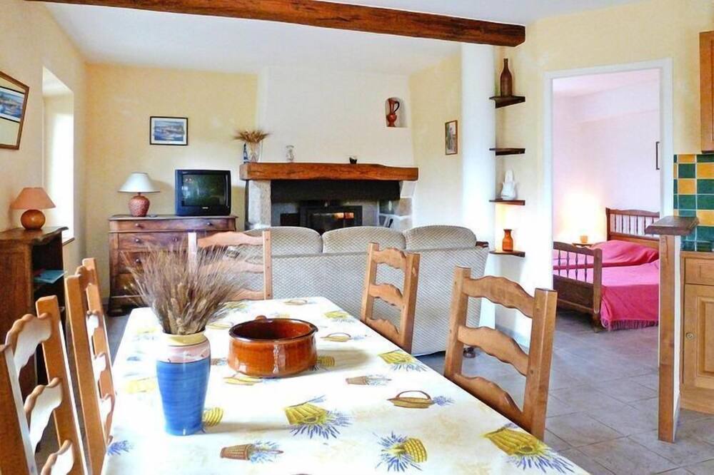 Photo of Livingroom in Chambonas