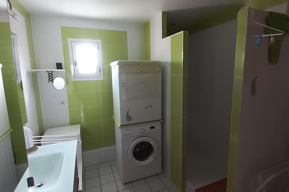 Photo of Bathroom in La Chevroliere