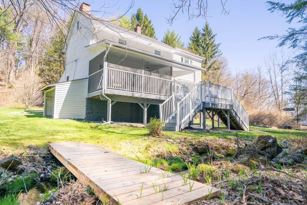 Photo of Outdoor in Kingston