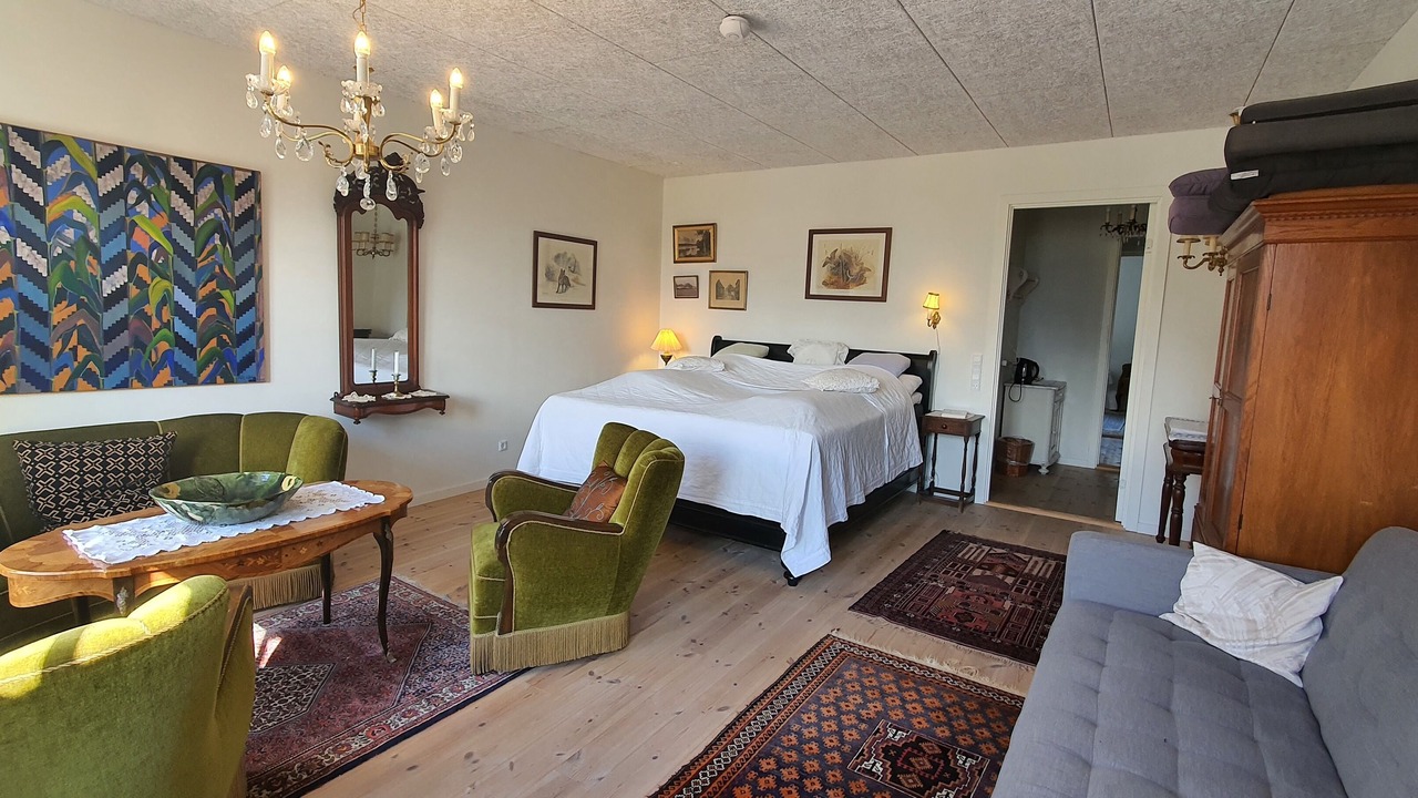 Photo of Others in Ranum