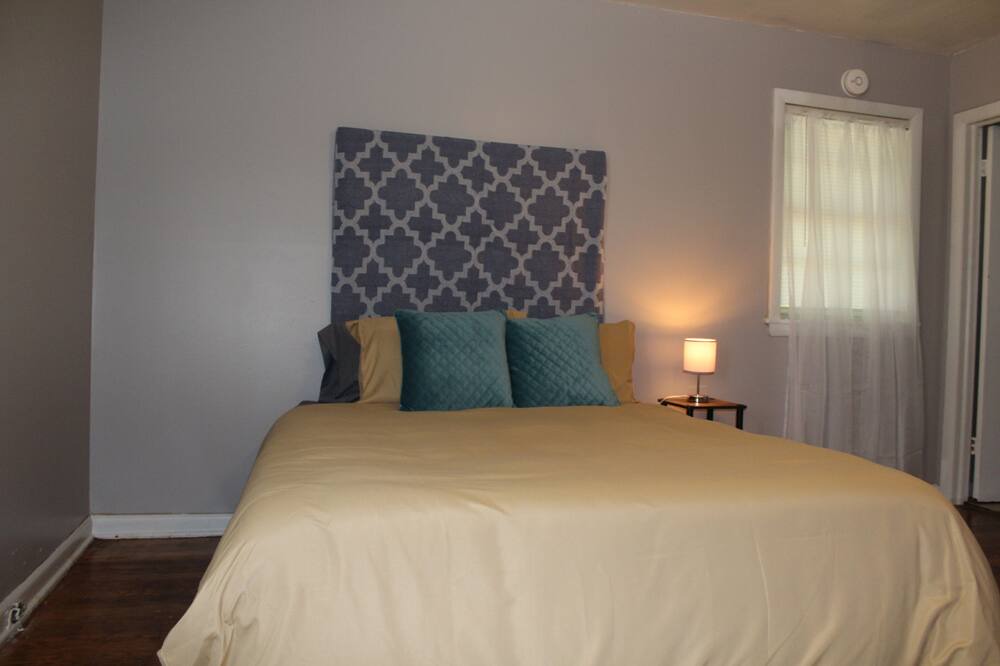 Photo of Bedroom in Forrest City
