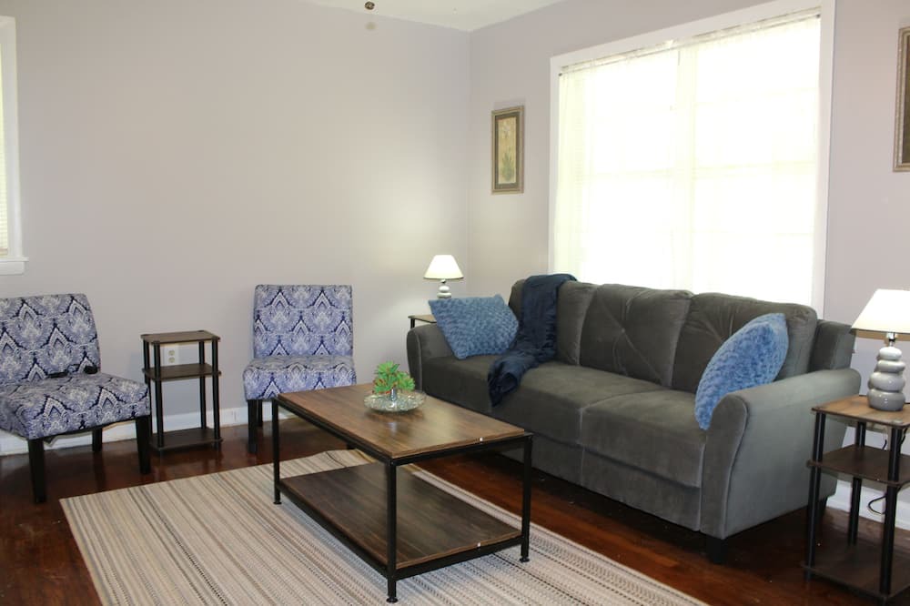 Photo of Livingroom in Forrest City