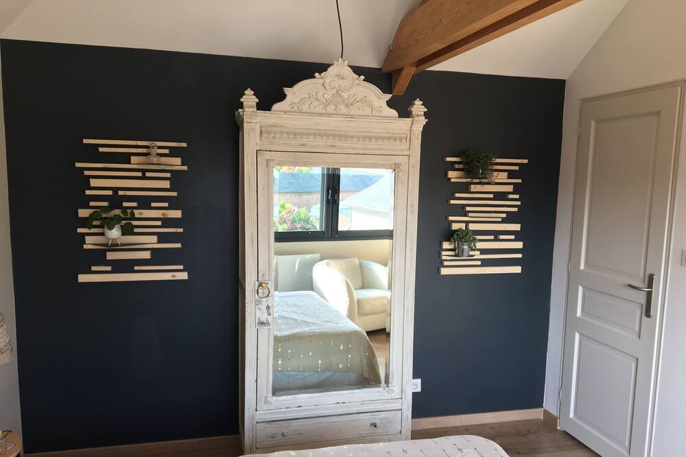 Photo of Bedroom in Englebelmer