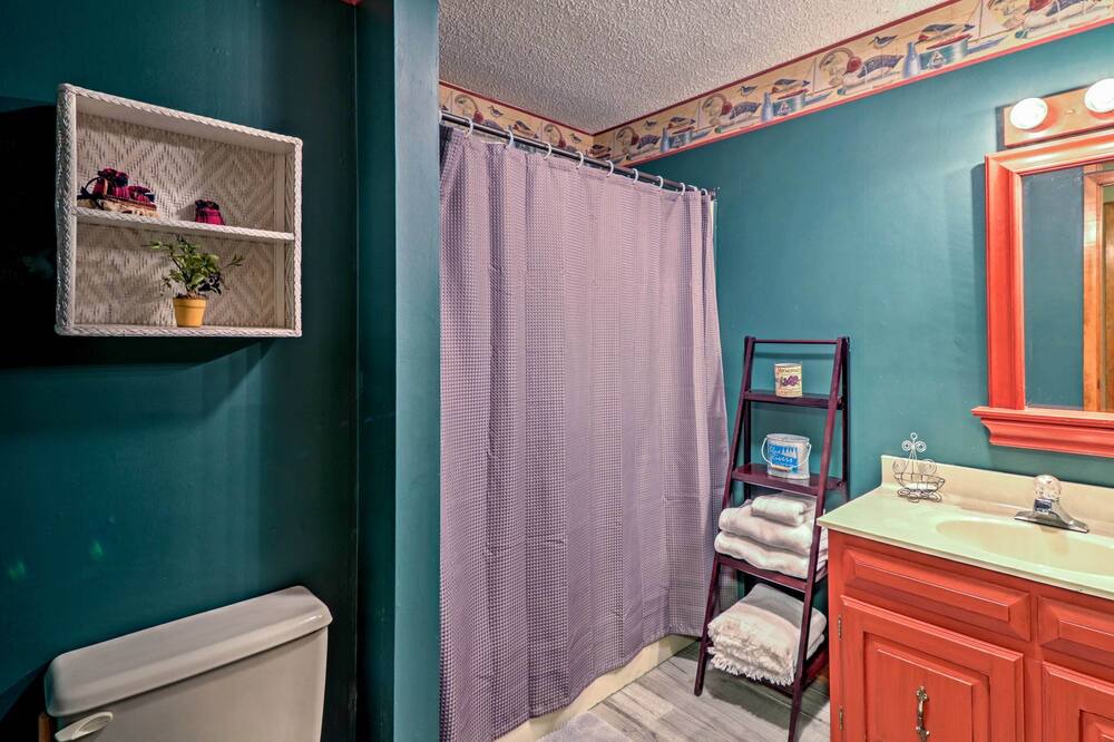 Photo of Bathroom in Fairfield Bay