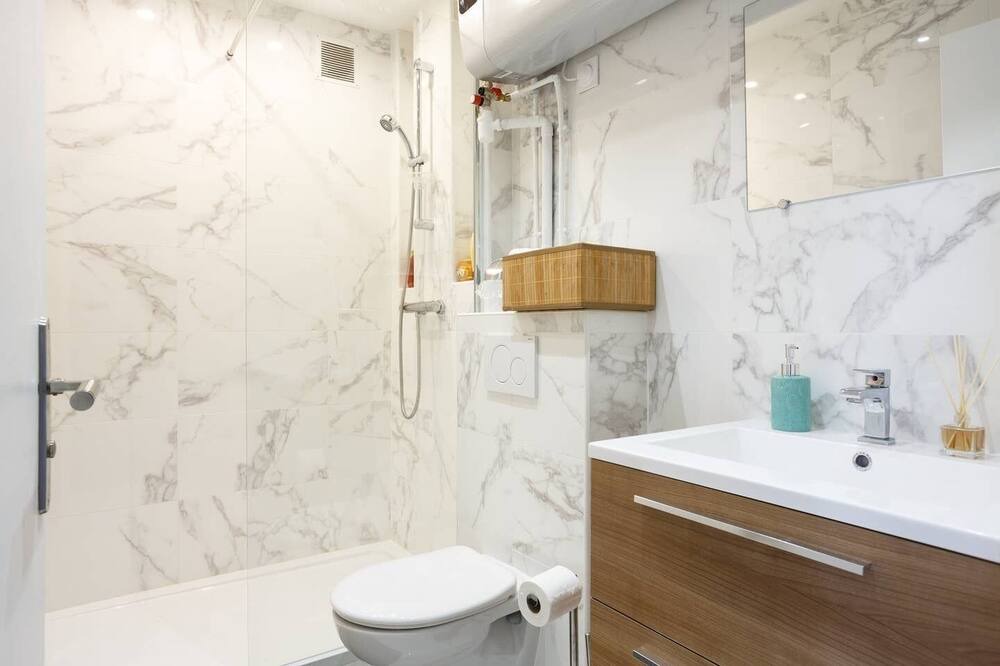 Photo of Bathroom in Chatou