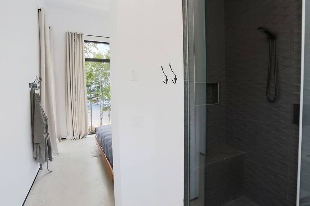 Photo of Bedroom in Duhamel
