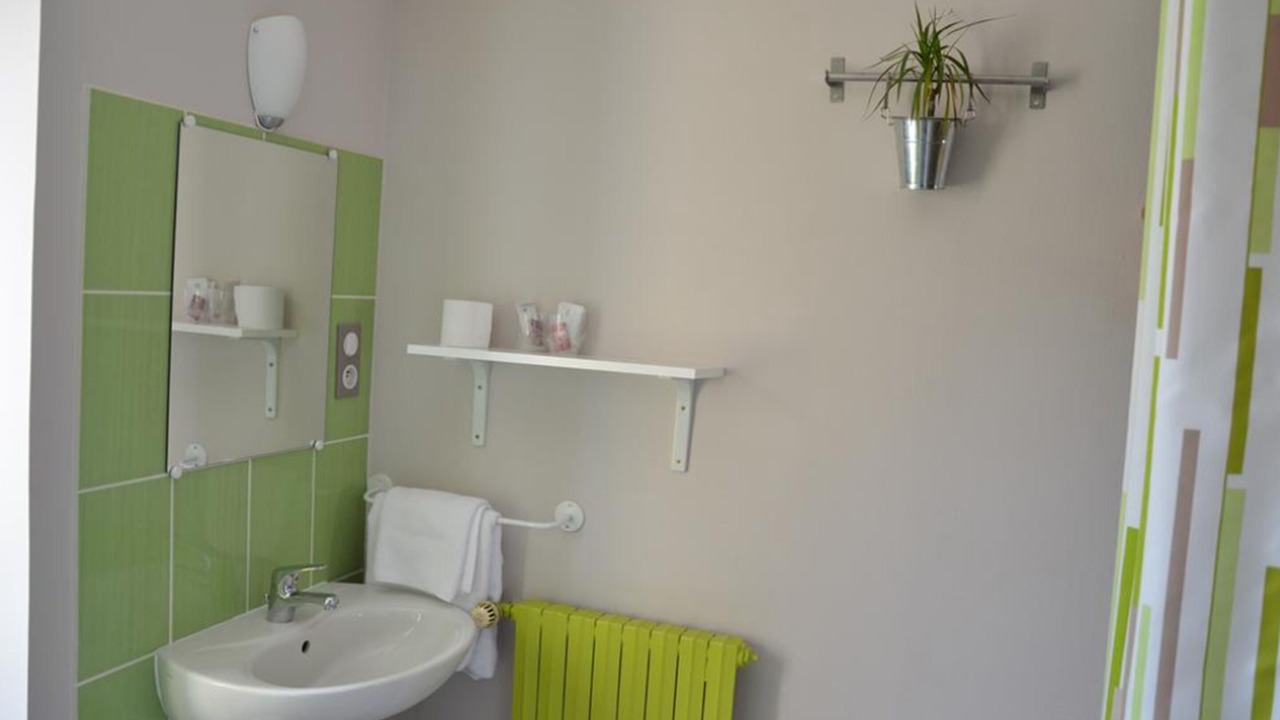 Photo of Bathroom in Josselin