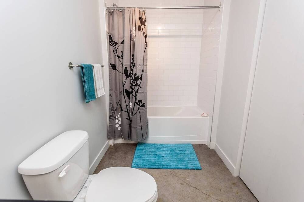 Photo of Bathroom in Mile End