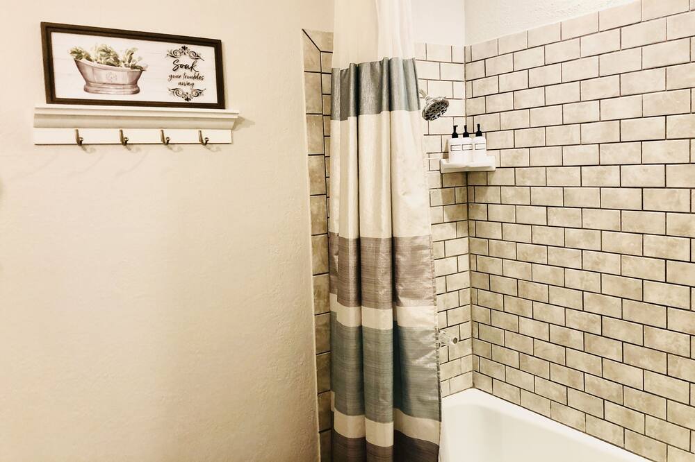 Photo of Bathroom in Forest North Estates