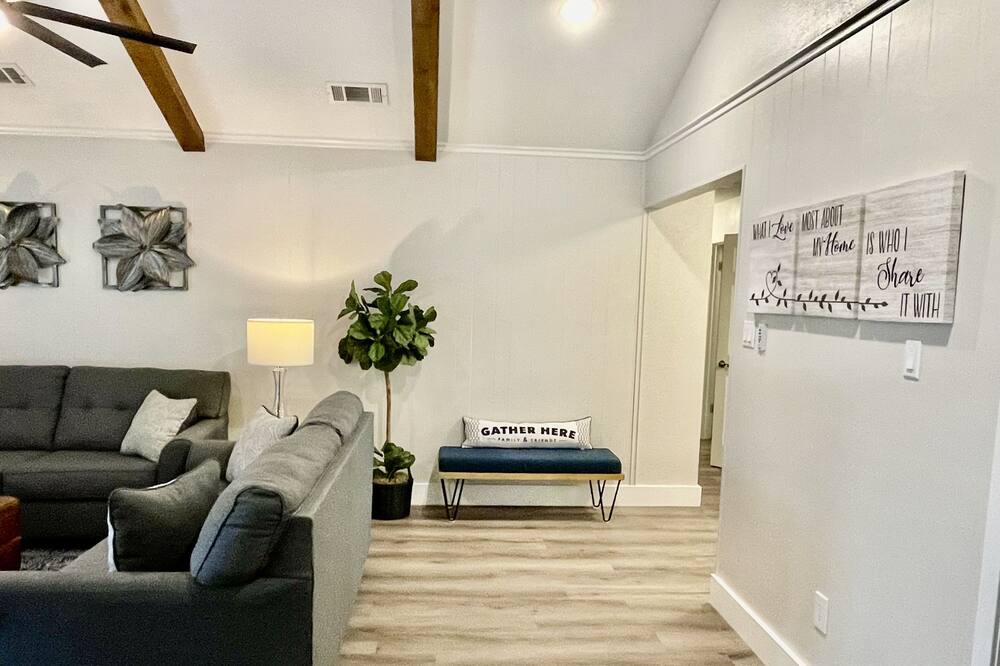Photo of Bedroom in Forest North Estates
