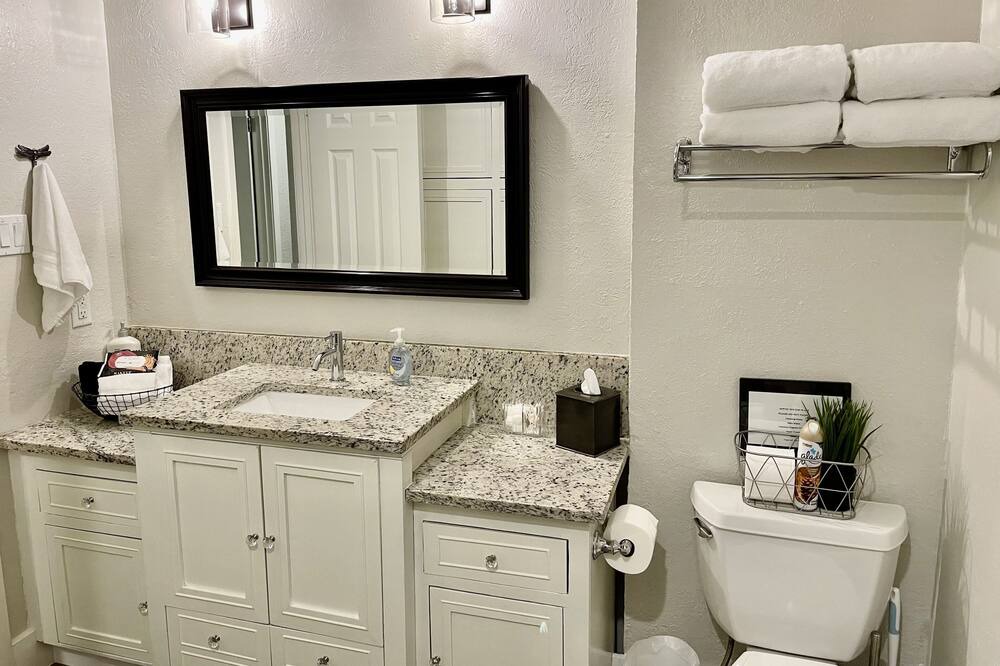 Photo of Bathroom in Forest North Estates