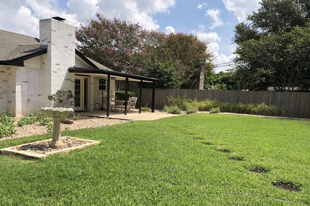Photo of Outdoor in Forest North Estates