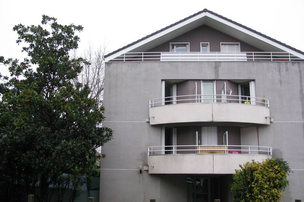 Photo of Outdoor in Quartier Exposition-Bajatiere