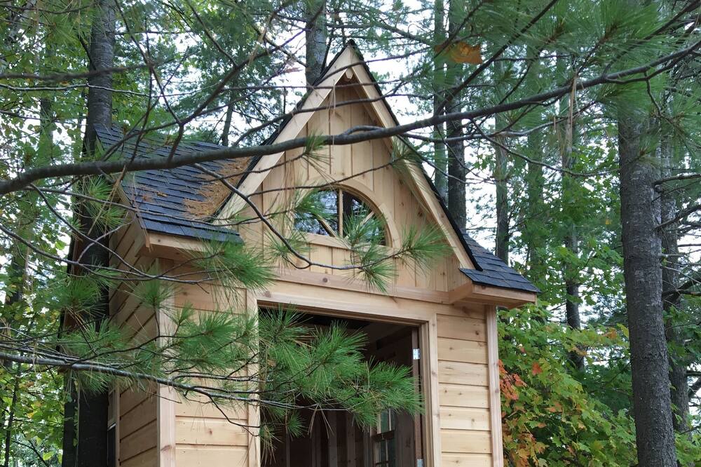 Photo of Patio Balcony in Muskoka Lakes