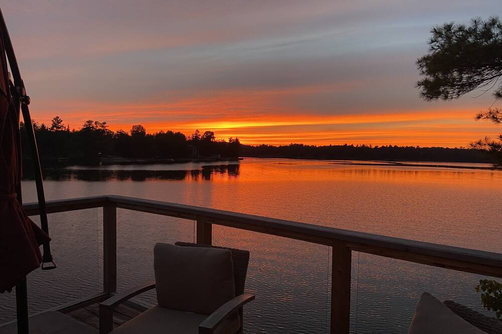 Photo of Patio Balcony in Muskoka Lakes