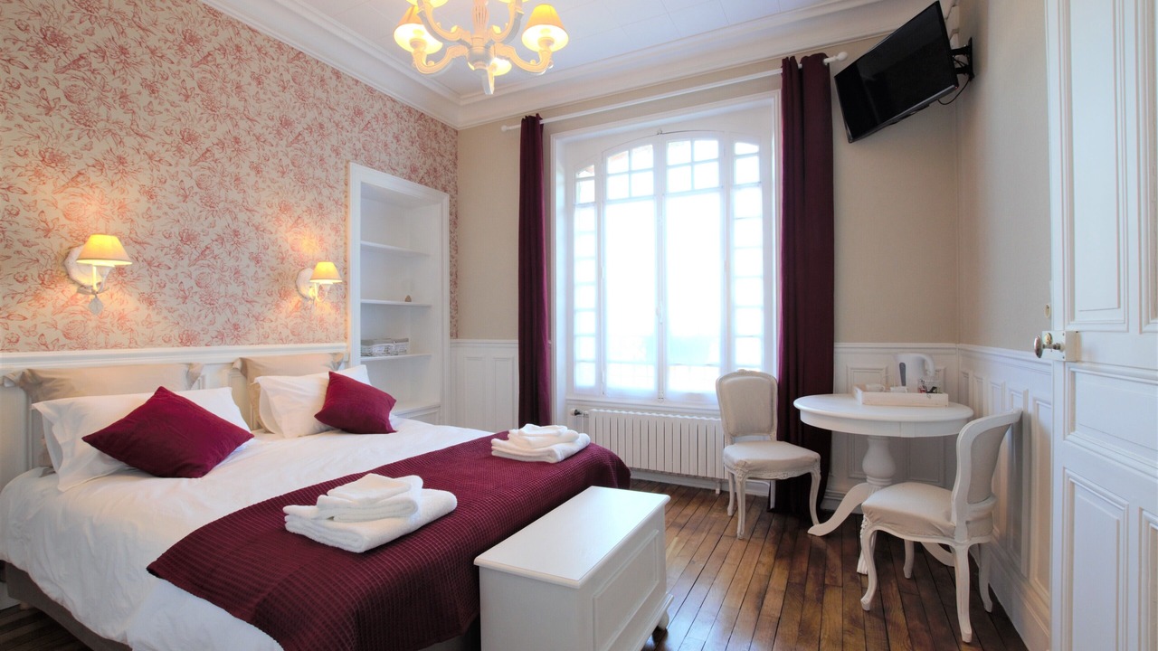 Photo of Bedroom in Sainte-Savine