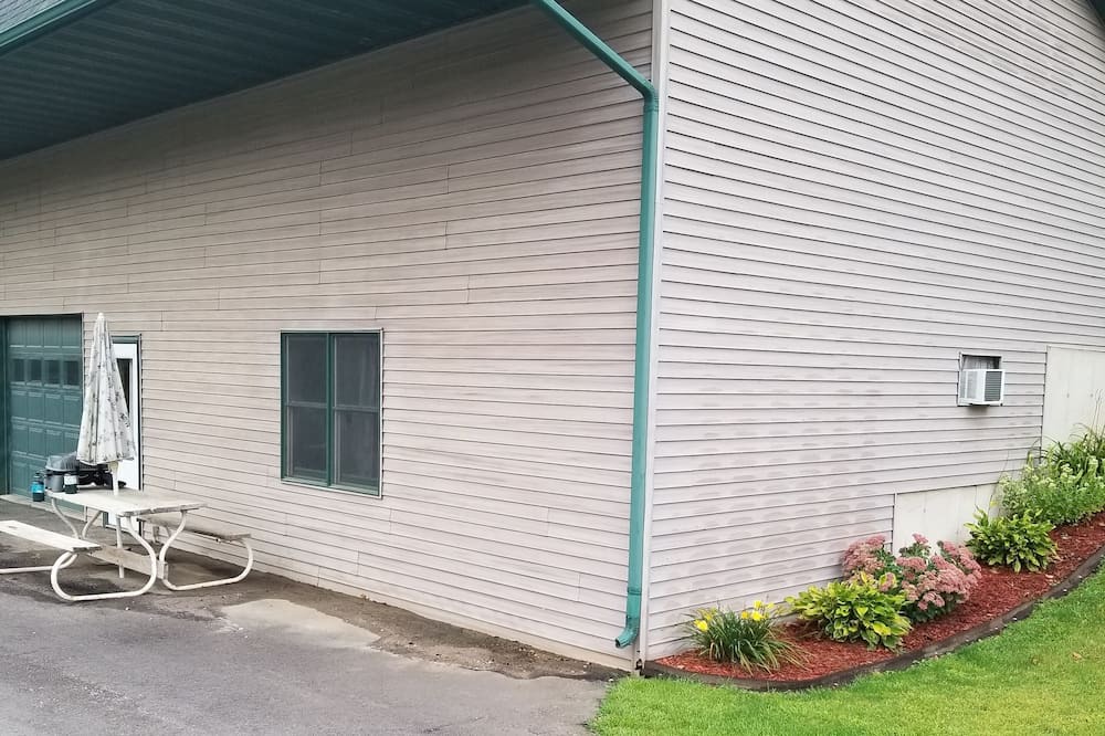 Photo of Outdoor in Monroe County