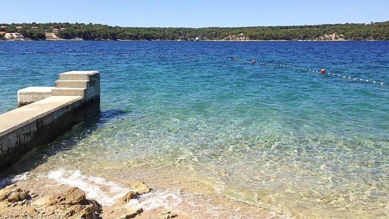 Photo of Others in Cove Makarac (Milna)