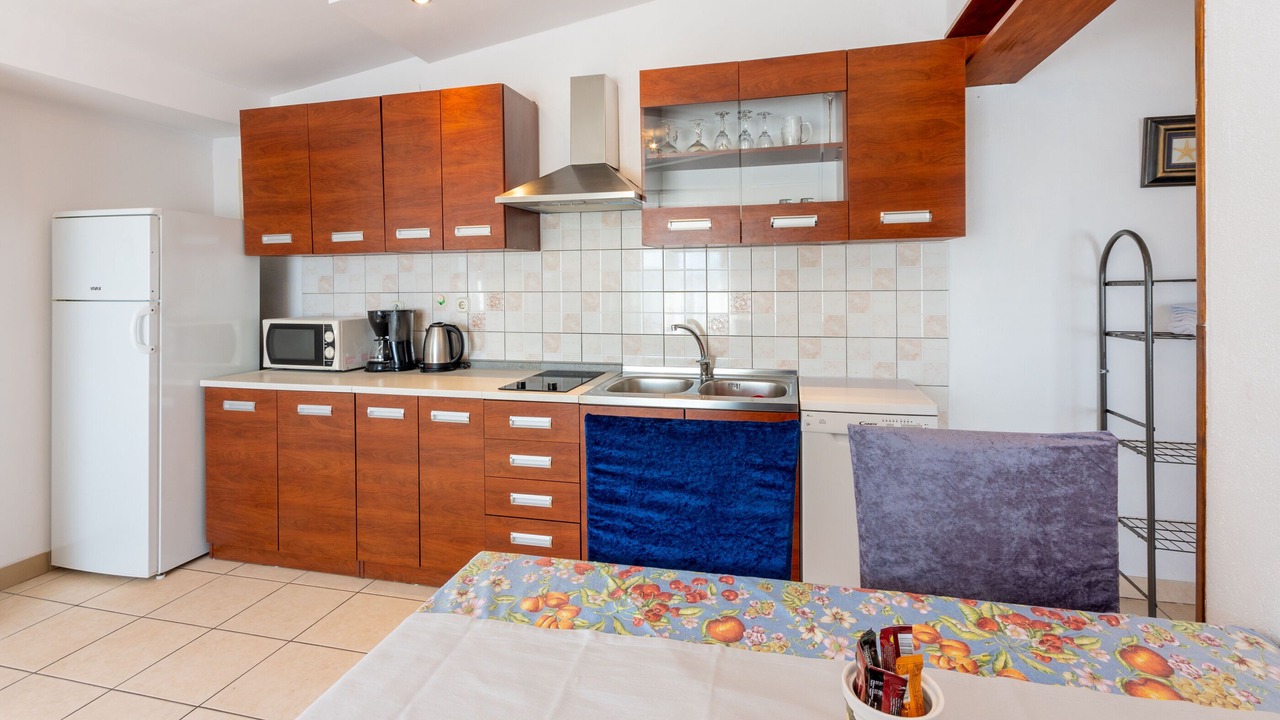 Photo of Kitchen in Batomalj