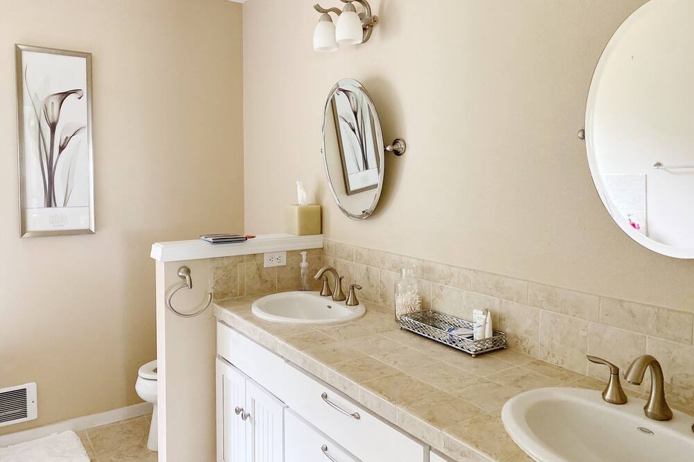 Photo of Bathroom in Everett