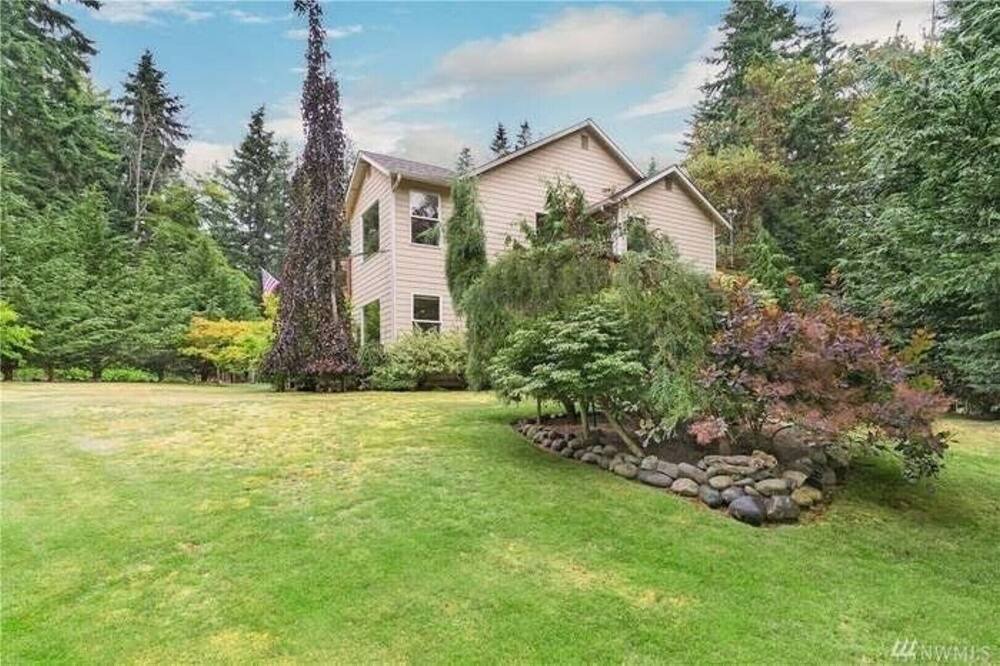 Photo of Others in Everett