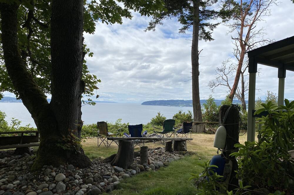 Photo of Others in Everett