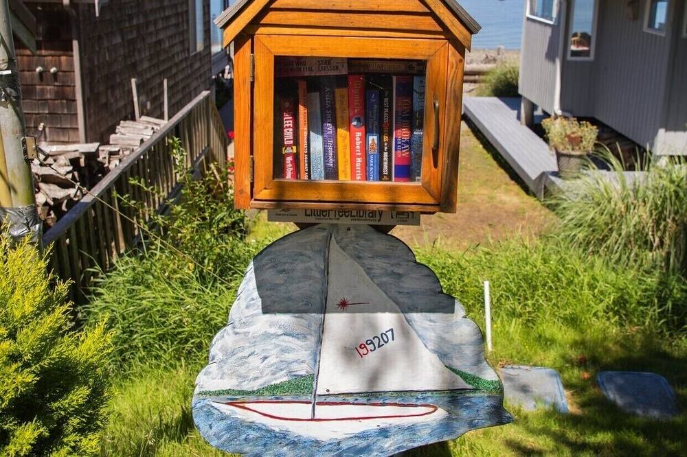 Photo of Others in Everett