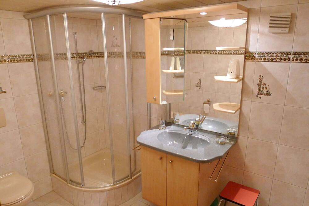 Photo of Bathroom in Graechen