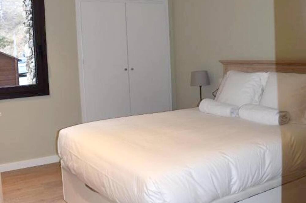 Photo of Bedroom in Incles