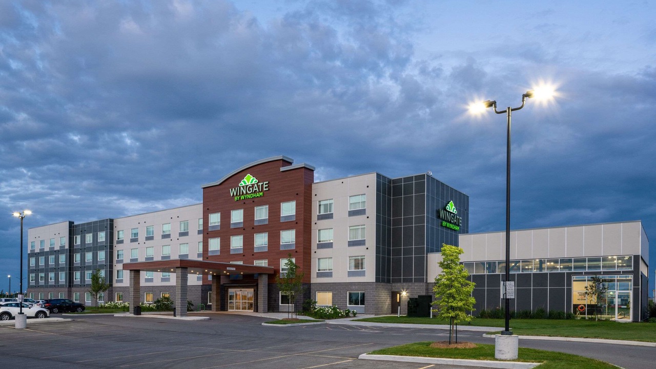 Photo of Outdoor in Ottawa Division