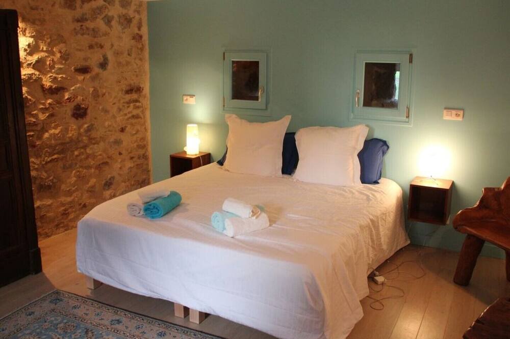 Photo of Bedroom in Saint-Remy
