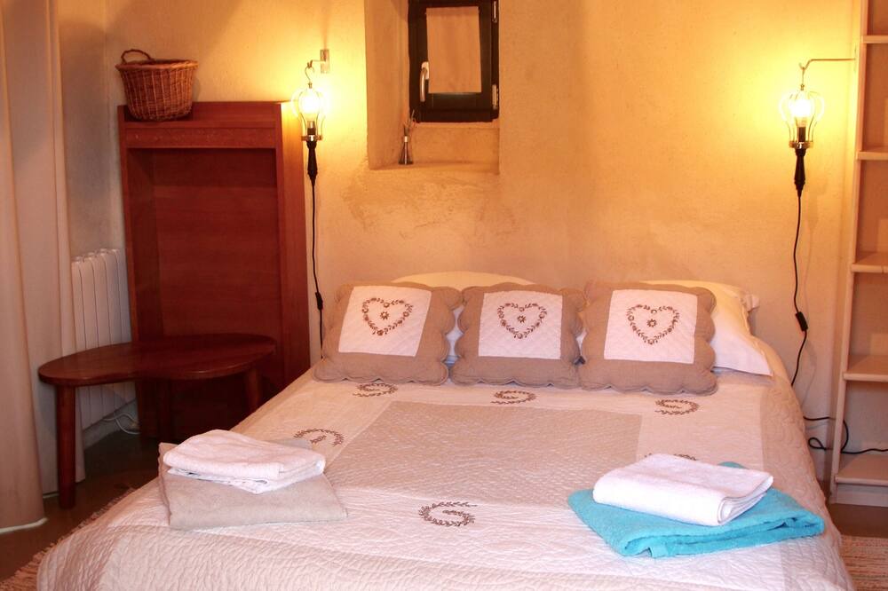 Photo of Bedroom in Saint-Remy