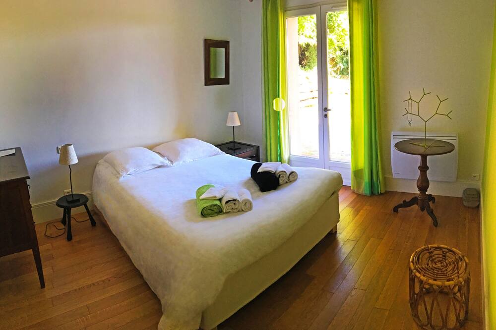 Photo of Bedroom in Saint-Remy
