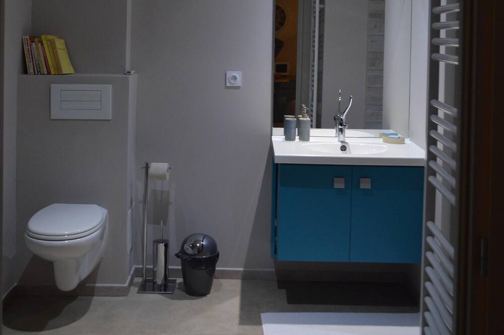 Photo of Bathroom in Lavaur