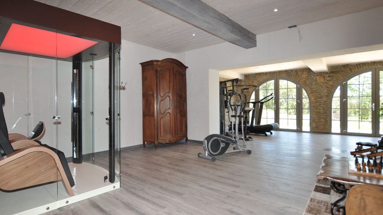 Photo of Others in Oms