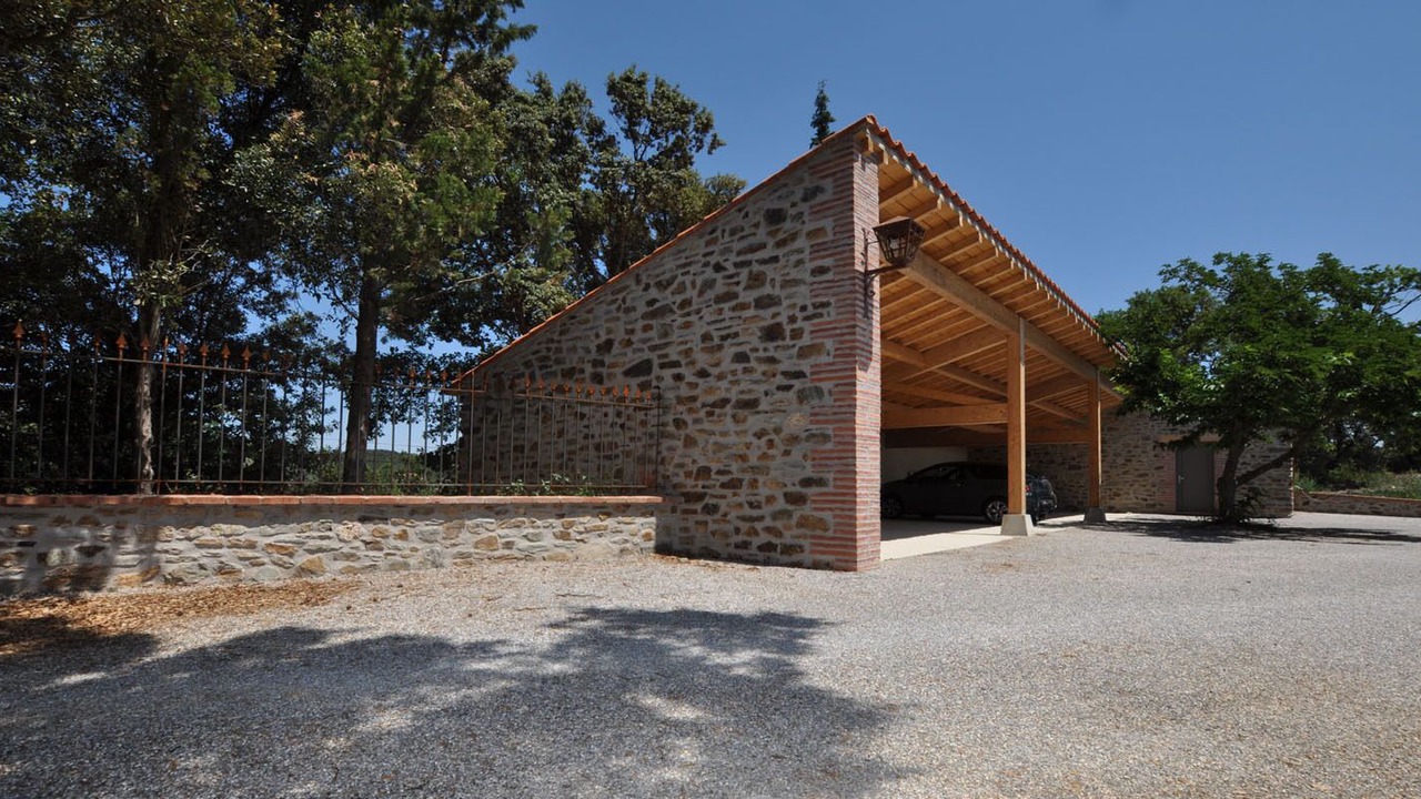 Photo of Others in Oms