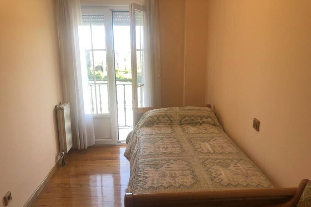 Photo of Bedroom in San Vicente de la Barquera