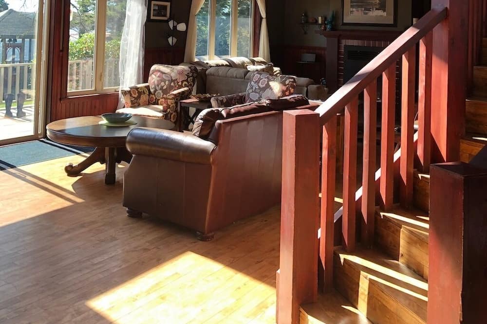 Photo of Others in Red House