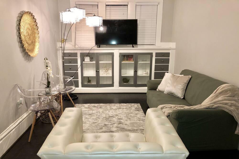 Photo of Bedroom in Houston Heights